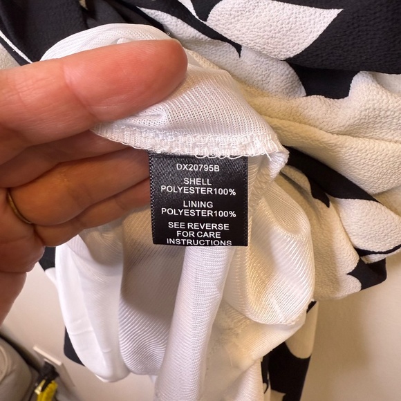 AKIRA ARK+CO Floral Black & White Kimono Sleeve Dress Size Small - Picture 12 of 17